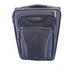 Samsonite 24" carry on  Expandable Black 2 Wheels